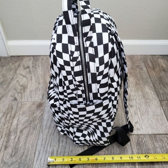 NWOT Black and white checkered backpack - Picture 4 of 12